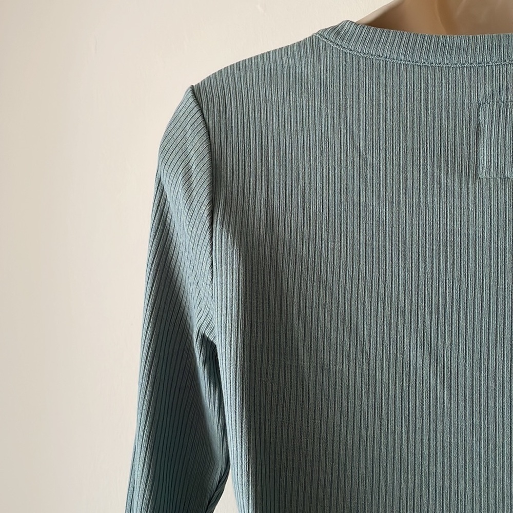 CHASER Ribbed Long Sleeve Top Blue Gray Size Small - Picture 11 of 12